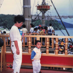 1987-08-09 海賊船でおばあちゃんと<br>箱根の海賊船でおばあちゃんと