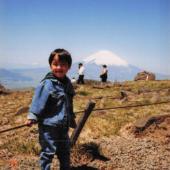 1990-04-29 箱根駒ヶ岳山頂から富士山を望む<br>箱根駒ヶ岳山頂から富士山とCOTA