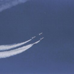 2004-11-03 埼玉県狭山市 入間基地 入間航空祭 ブルーインパルス<br>入間基地 Kawasaki T-4