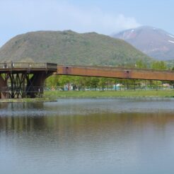 2005-05-17 軽井沢北口の矢ヶ崎公園<br>軽井沢駅の北口にある矢ヶ崎公園