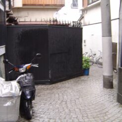 2006-09-12 17-11-28神楽坂の裏路地<br>神楽坂の風景