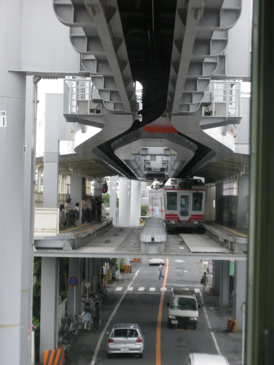 2007 06 10 16 09 24湘南モノレール 富士見町駅