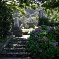 2007-09-23 10-19-51函館のお墓<br>東北新幹線と東北本線で函館へ