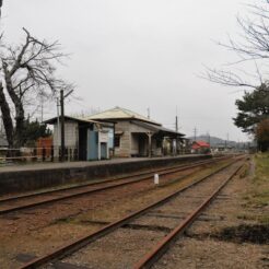 2007-12-22 13-14-44高滝駅のホーム<br>市原市民の森のイルミネーションと小湊鉄道の旅