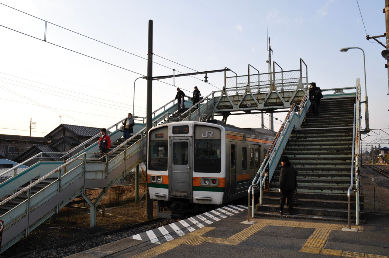 2007 12 08 14 40 53小俣駅の跨線橋