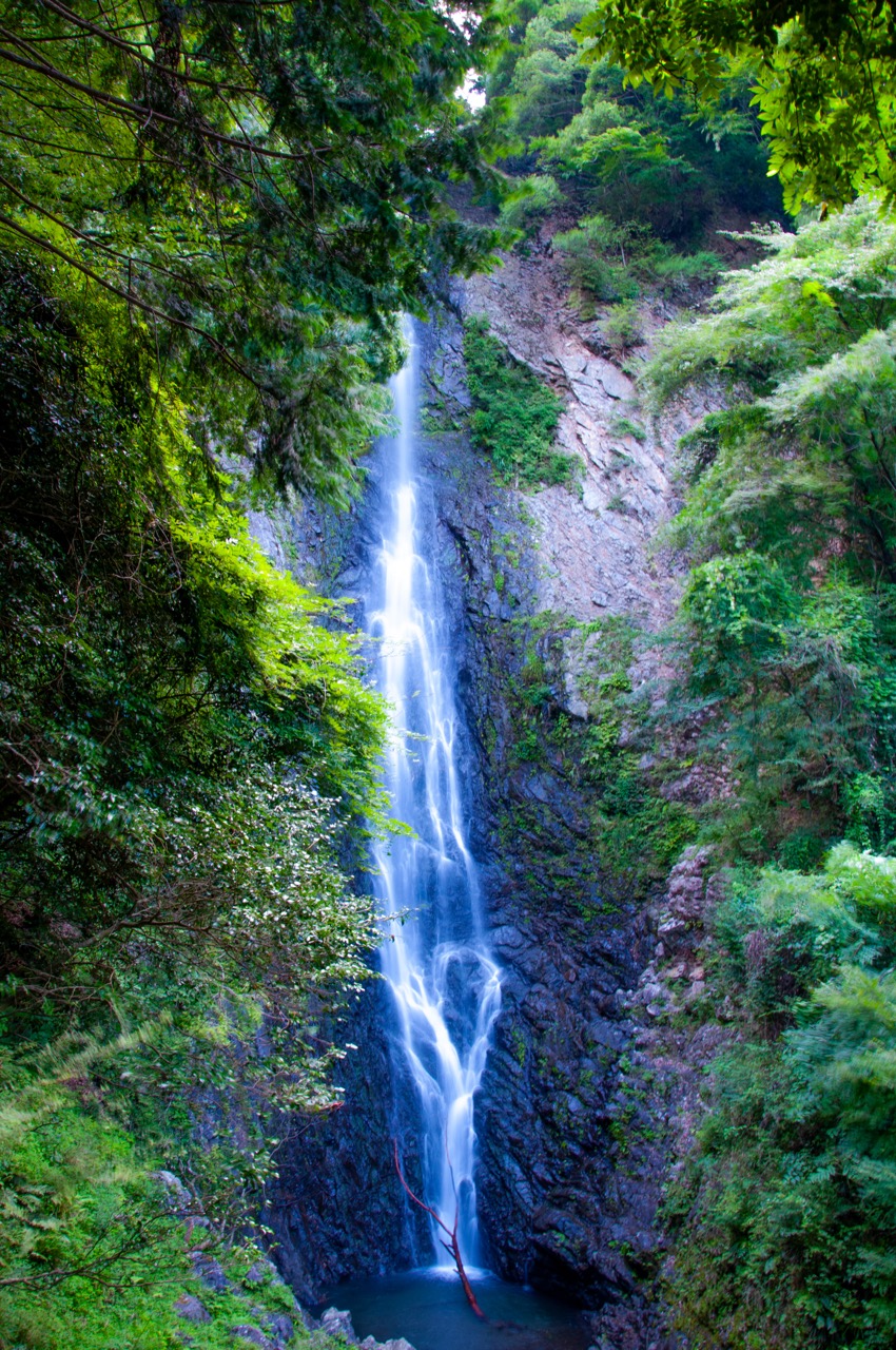 2008 08 15 16 02 34藤枝市の山中にある宇嶺の滝