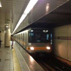 2011-11-27-17-22-08銀座線<br>日本橋・東京駅八重洲口側や銀座を巡る