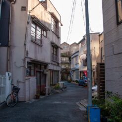 2011-12-10-15-31-46麻布の街並み<br>麻布十番から東京タワー、浜松町までの散歩