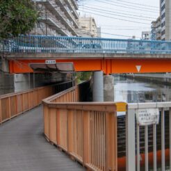 2012-01-15-11-09-17芝浦 藻塩橋<br>東品川から泉岳寺を巡り、品川神社や品川宿の裏路地を眺めながら東品川・天王洲を歩く