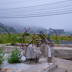 2012-08-13-05-41-06南三陸町に残された建物の基礎<br>仙台から松島を経て南三陸に泊まり、志津川や釜石・宮古・小本までの震災の傷跡をみる旅