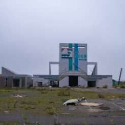 2012-08-13-09-40-31津波の被害を受けた道の駅高田松原<br>仙台から松島を経て南三陸に泊まり、志津川や釜石・宮古・小本までの震災の傷跡をみる旅