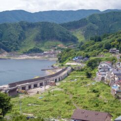 2012-08-13-10-29-59岩手県釜石市唐丹町小白浜地区<br>仙台から松島を経て南三陸に泊まり、志津川や釜石・宮古・小本までの震災の傷跡をみる旅