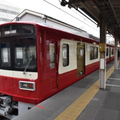 2018-02-25 15;04 小島新田 大師線 京急120年のあゆみ号 4号車<br>京急120年のあゆみ号（ラッピング）