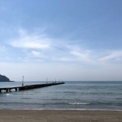 2019-05-26 12;25 南房総市 原岡海水浴場 昼<br>有楽町からのレンタカーで富津・大多喜町、君津・濃溝の滝、白浜を巡ったドライブ