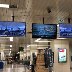 2019-07-07 18;53 福山駅 ホームの掲示板を撮影してコンコースで映し出す手法<br>東海道・山陽新幹線で福山から尾道の旅