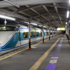 2020-10-24 02;40 東武日光駅 日光夜行号のバス接続までの時間調整<br>浅草から深夜出発の東武夜行列車「日光夜行号」とバスで紅葉の奥日光・戦場ヶ原を散策して日光を楽しむ